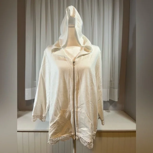 Chico’s lightweight hooded jacket - Picture 1 of 3